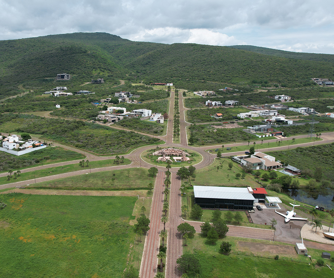 3-campo-valledelosreyes-1080x900